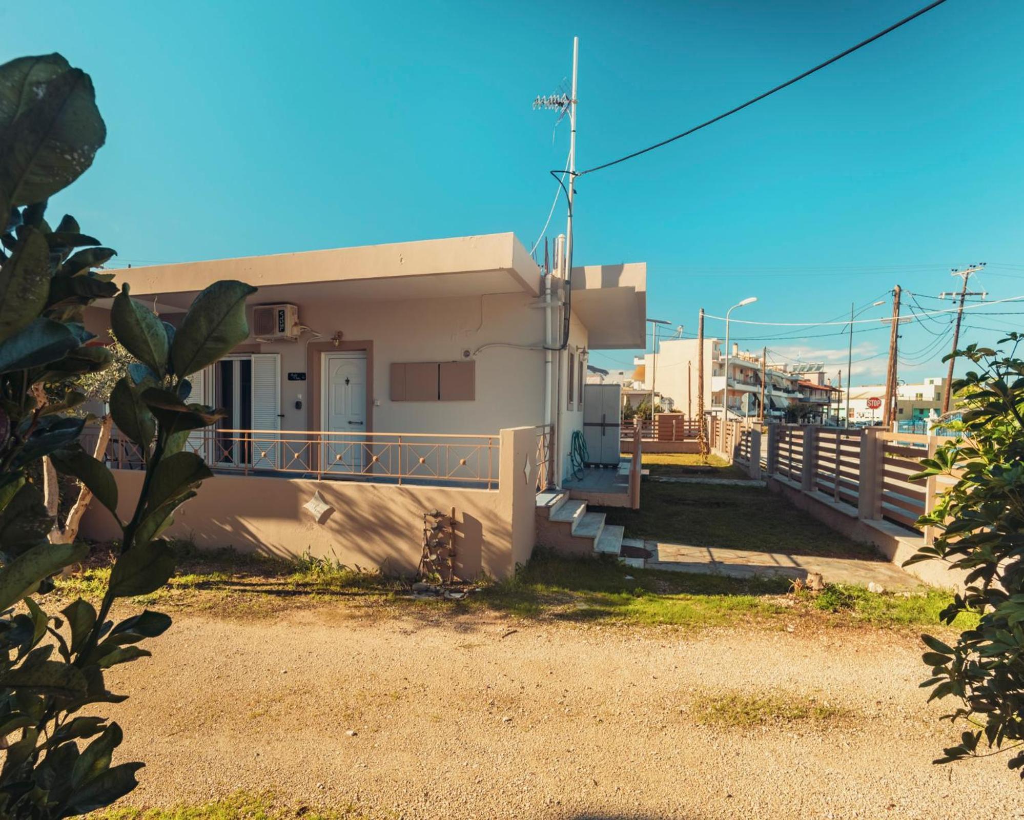 Crystal Cherry Apartment Preveza Exterior photo